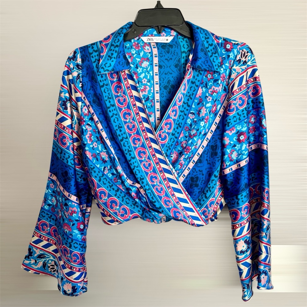 ZARA graphic blue 3/4 sleeve womans top Small